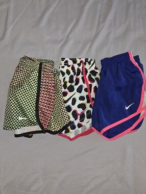Nike Girls' Blue Shorts with Pink Trim + Multicolor Chevron & White Leopard Set